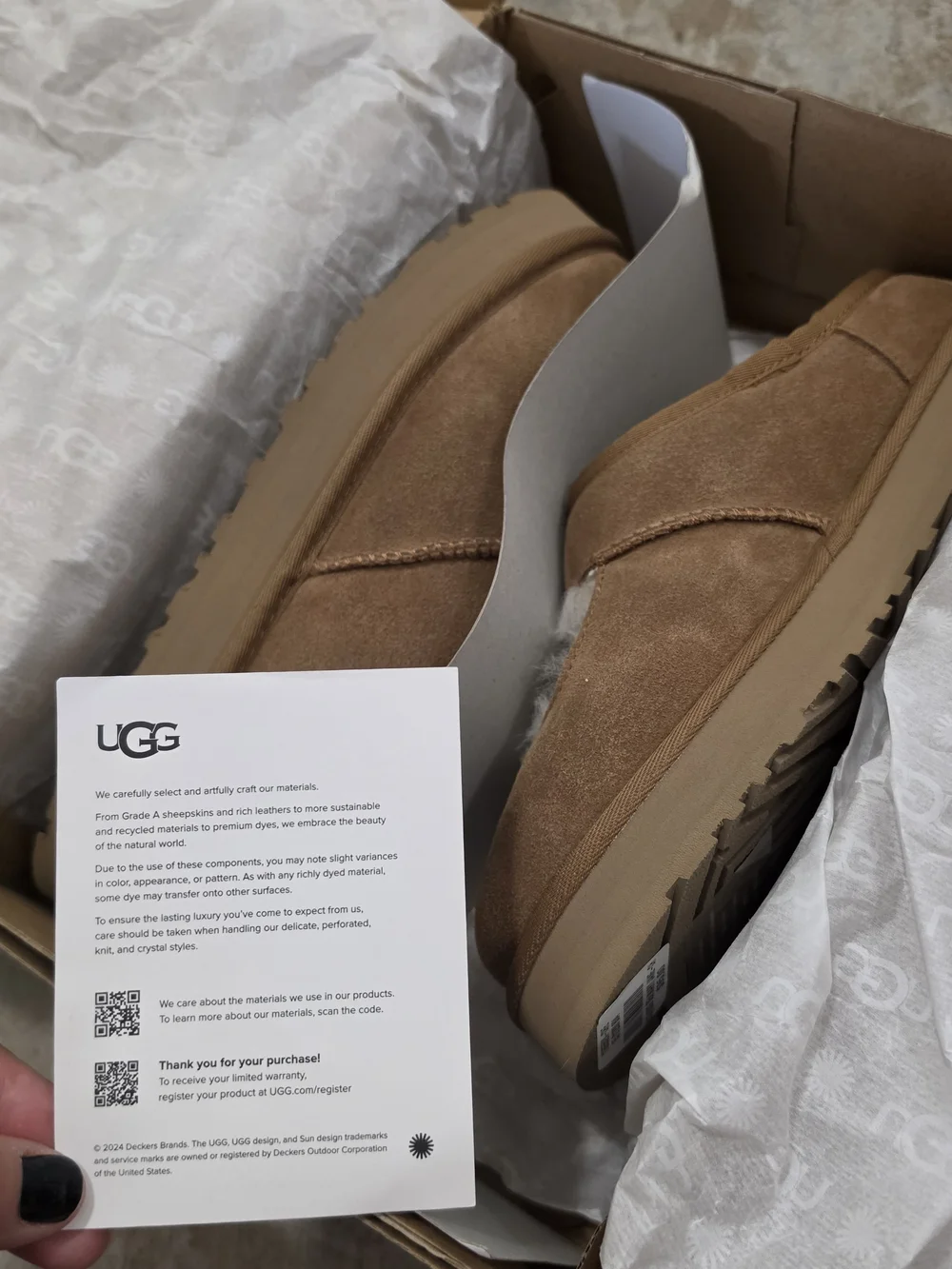 UGG Bea Mary Jane Chestnut Suede Slippers (1166552K) Size 6Y Fits Women's 8